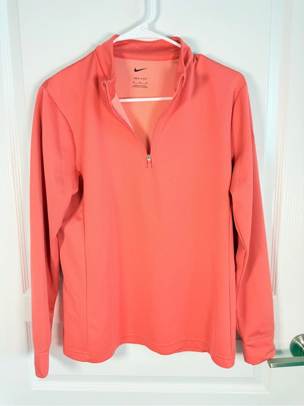 Nike Coral-Orange Half-Zip Performance Pullover size M (065)